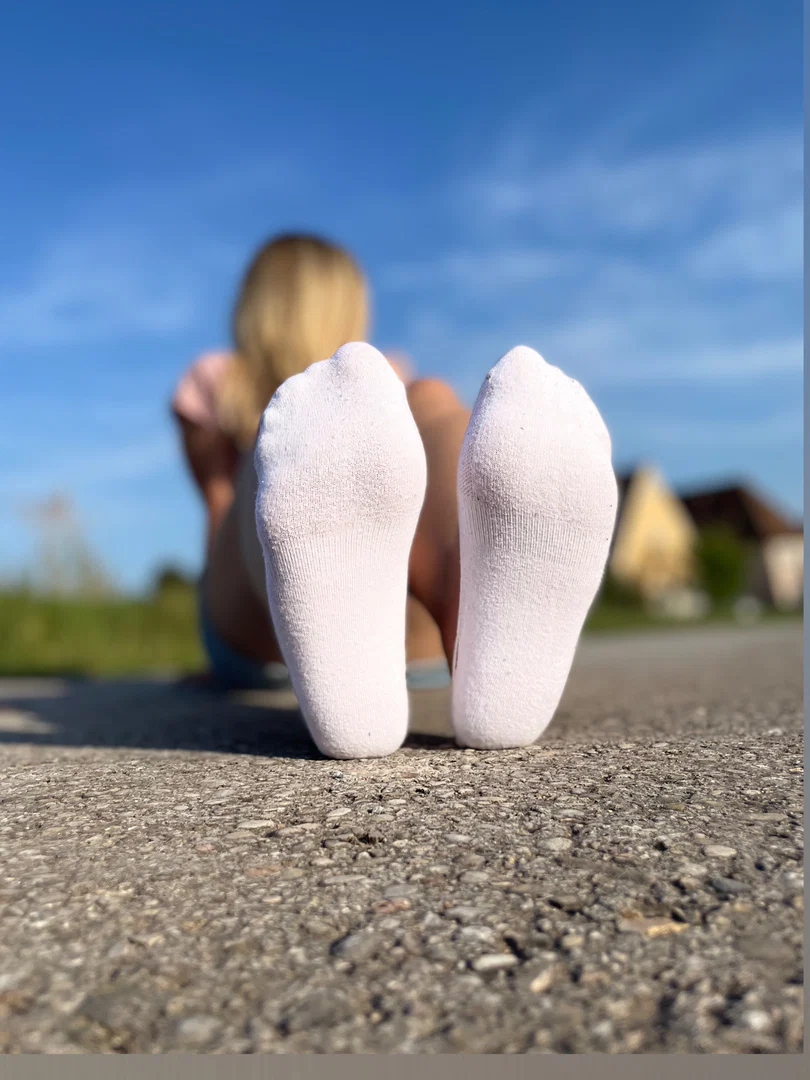 Sarah Heel profile banner