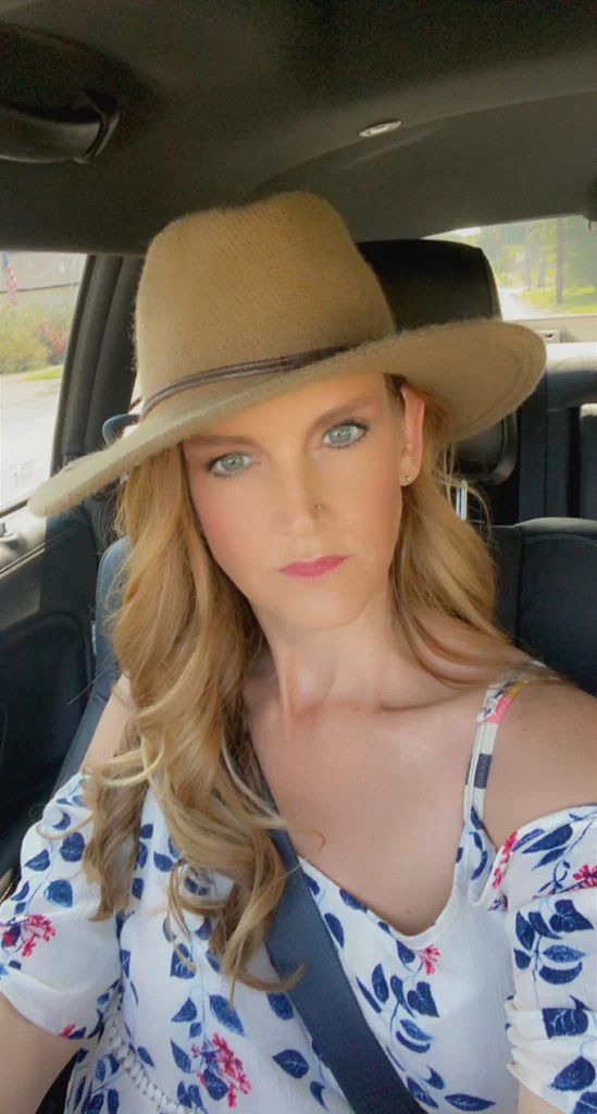 Sara Beth's avatar