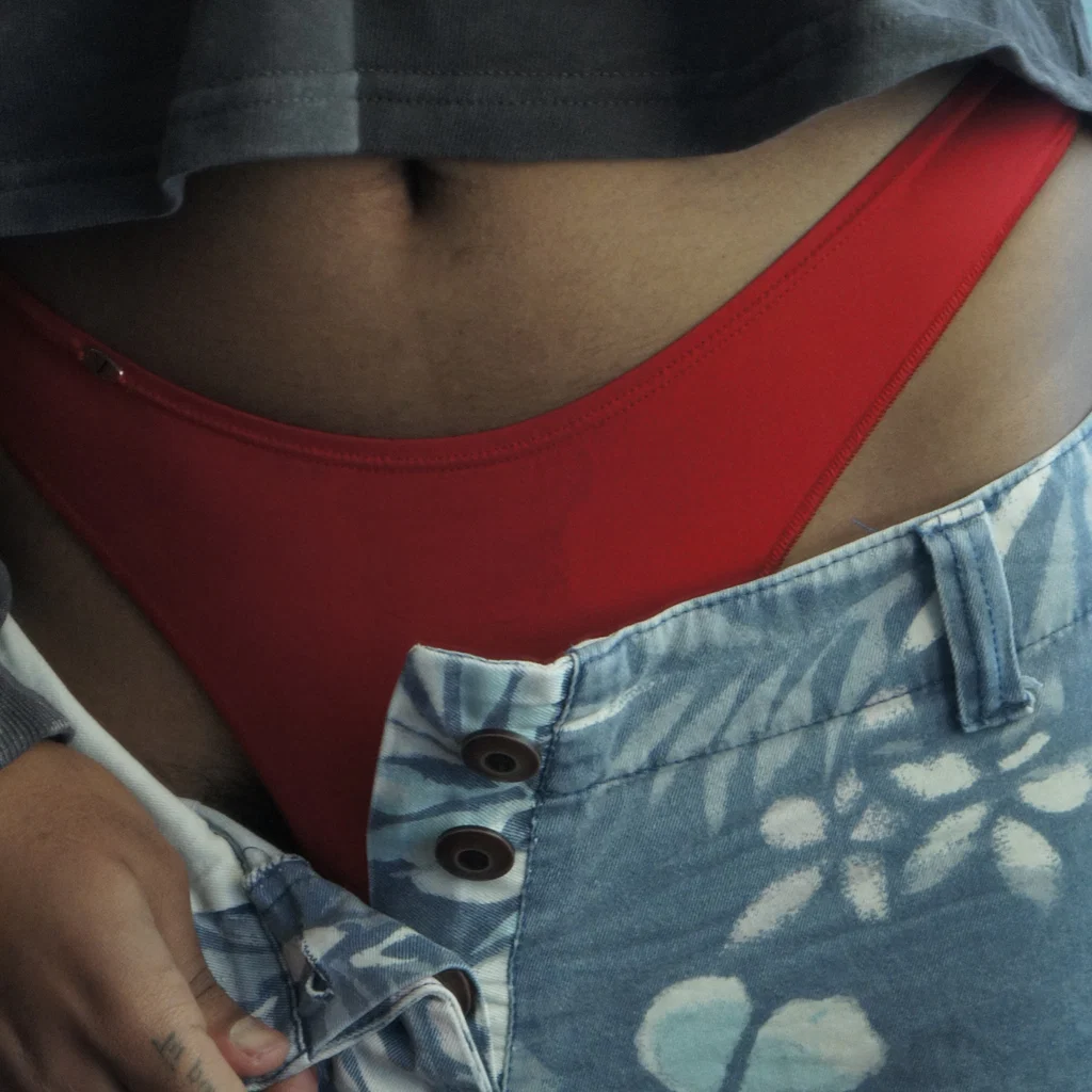 Boy in lingerie's avatar