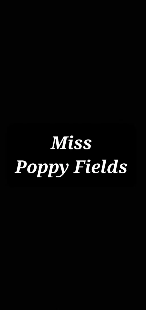 Poppy Fields profile banner