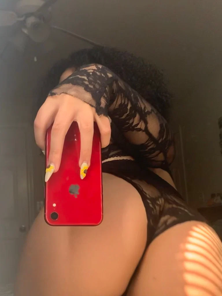Shy 🖤's avatar