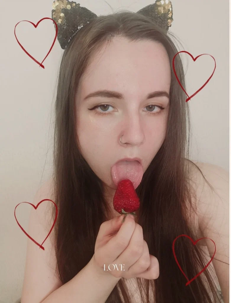 Milana Moon's avatar