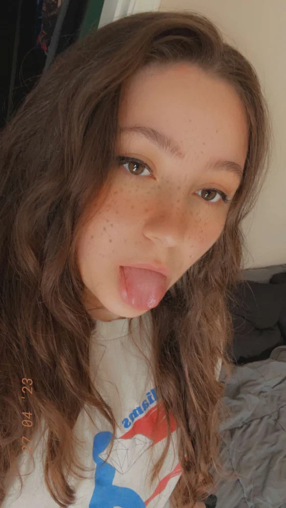 kelsie 😈's avatar