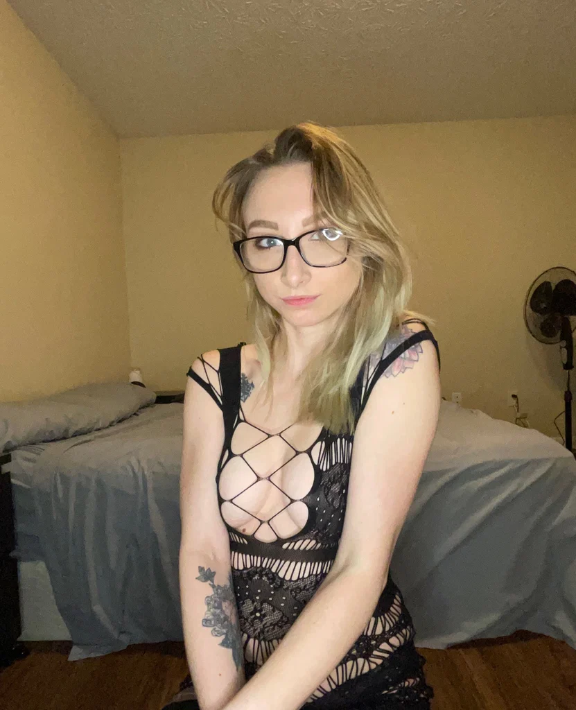 Elizabeth 💋's avatar