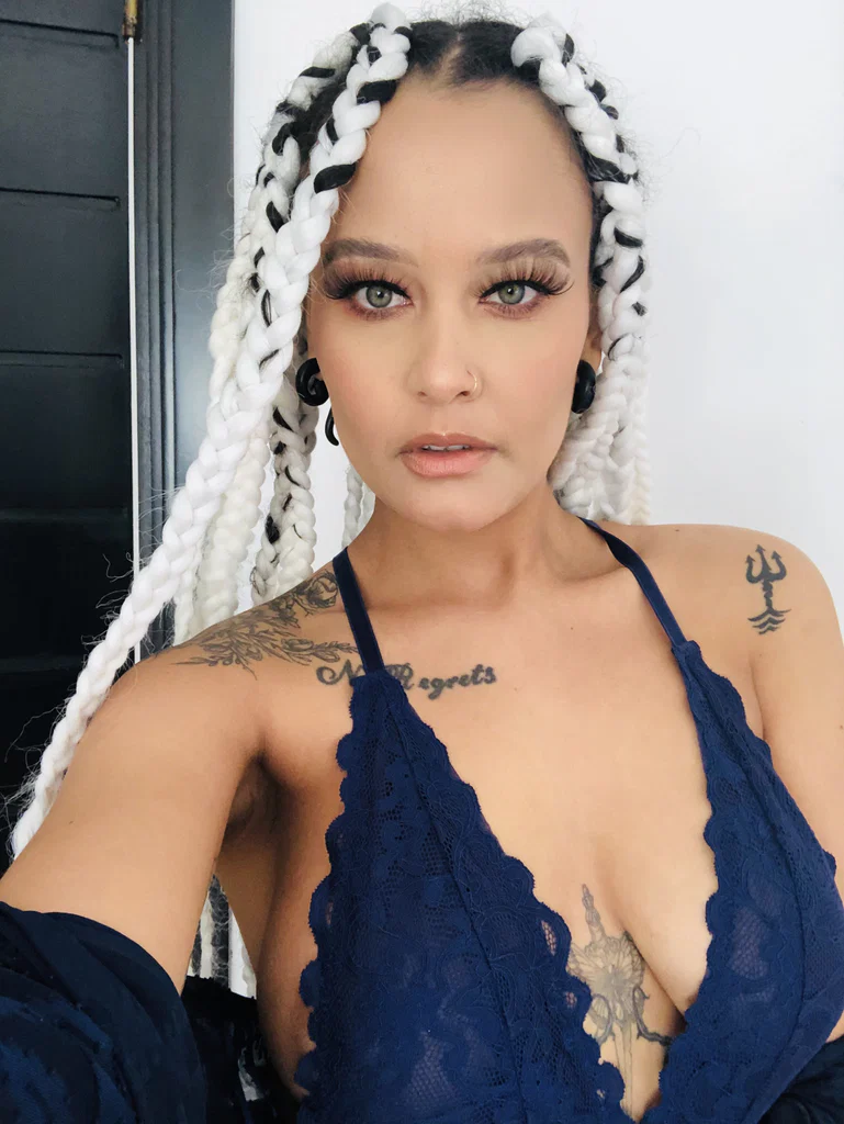 Delene_frost's avatar