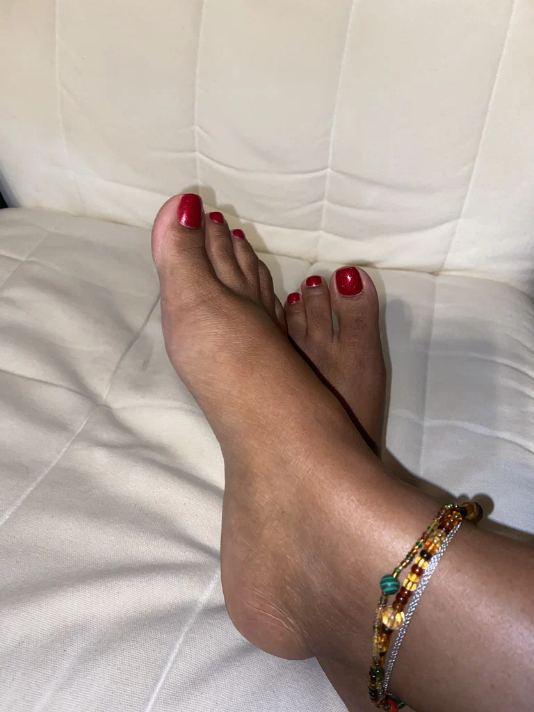 👣 Happy Feet 👣's avatar