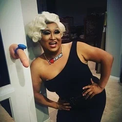 Ms Mae's avatar