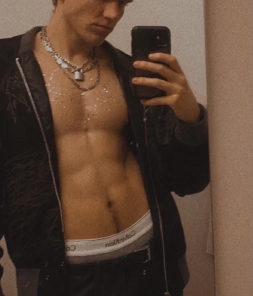 College Guy's avatar