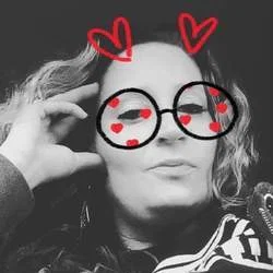 Miss wet wet's avatar