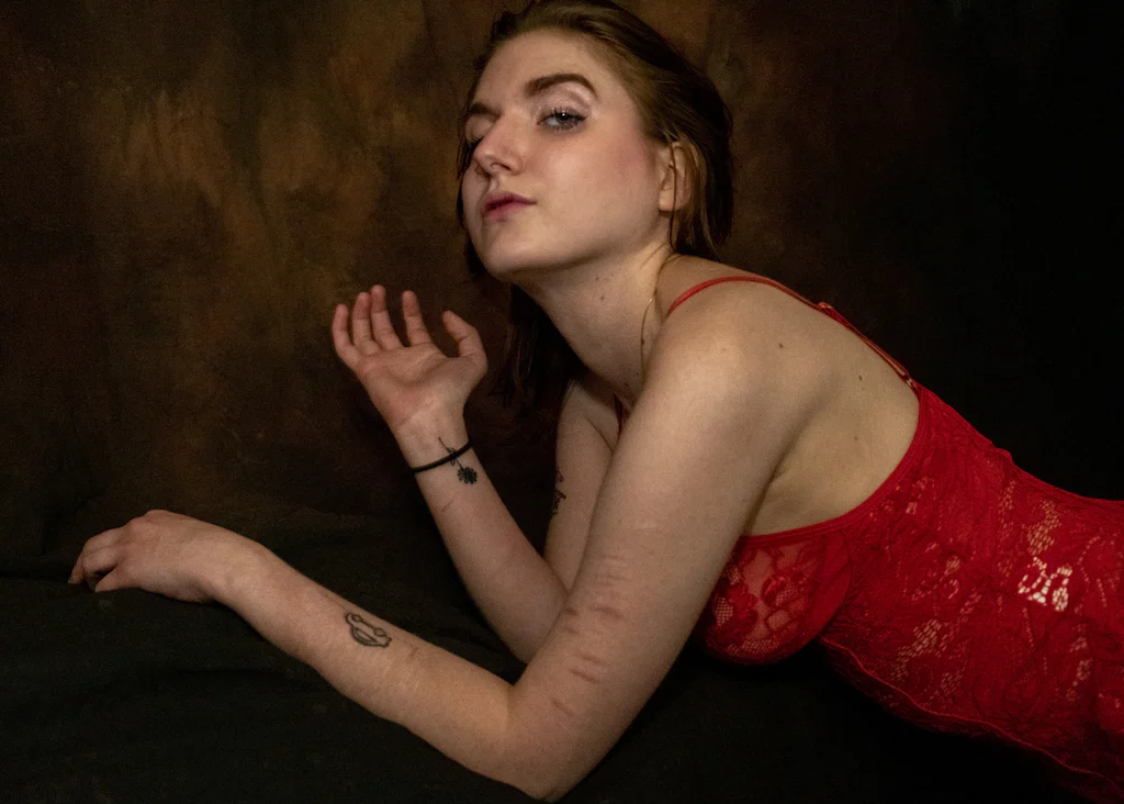 Daisy Fieldz's avatar