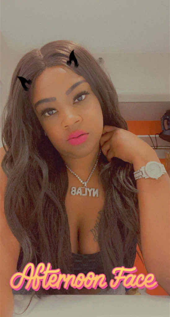 Nyla B's avatar