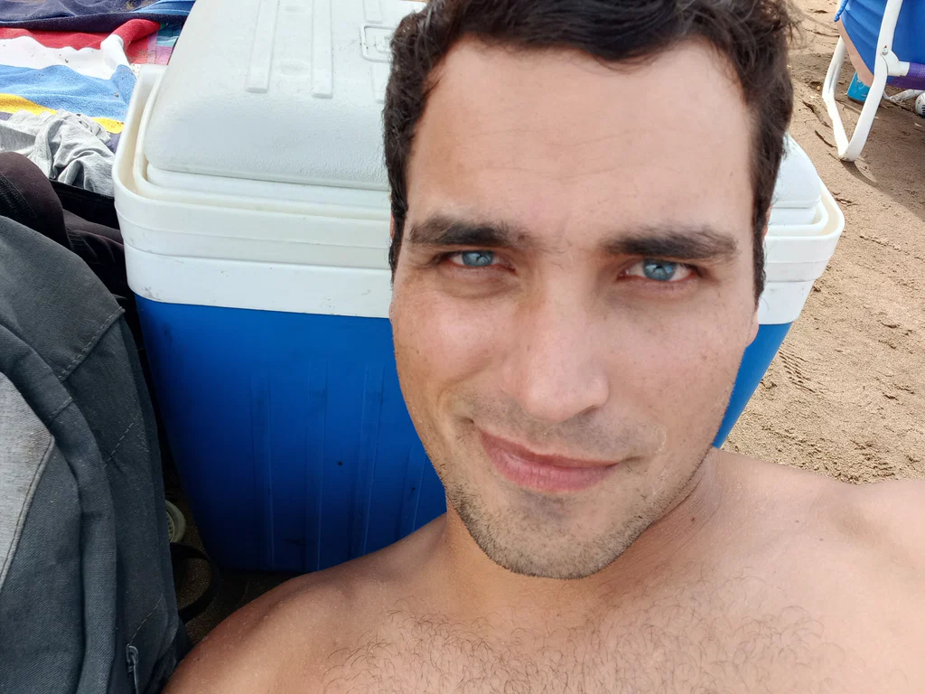 FER DIAZ's avatar
