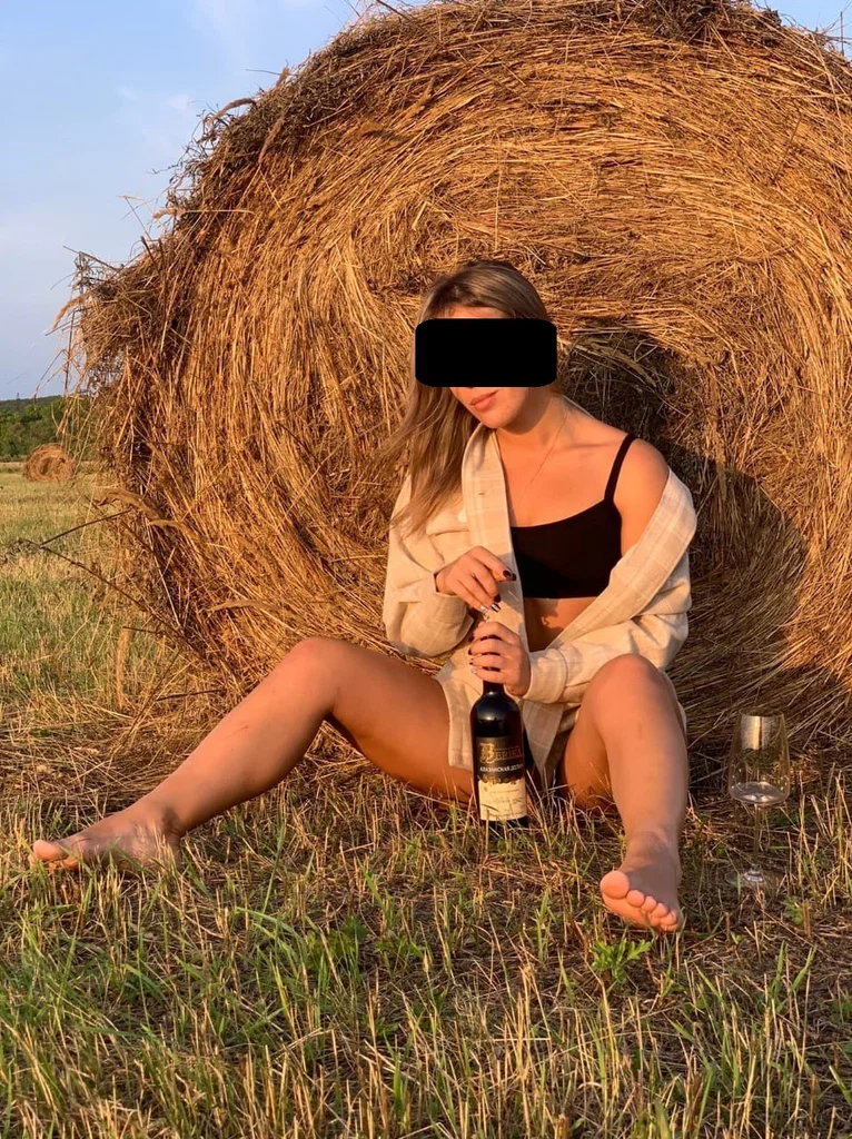 Vanessa Wet's avatar