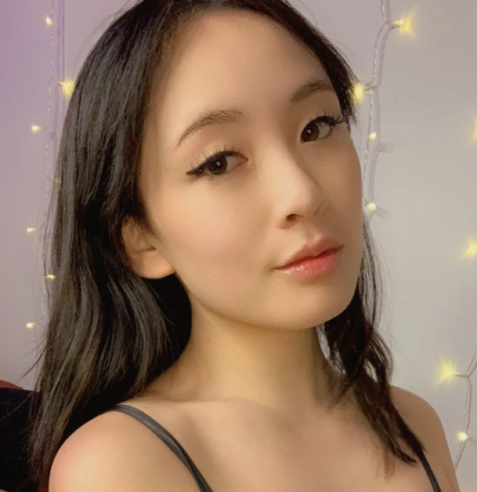Freya 🌹's avatar