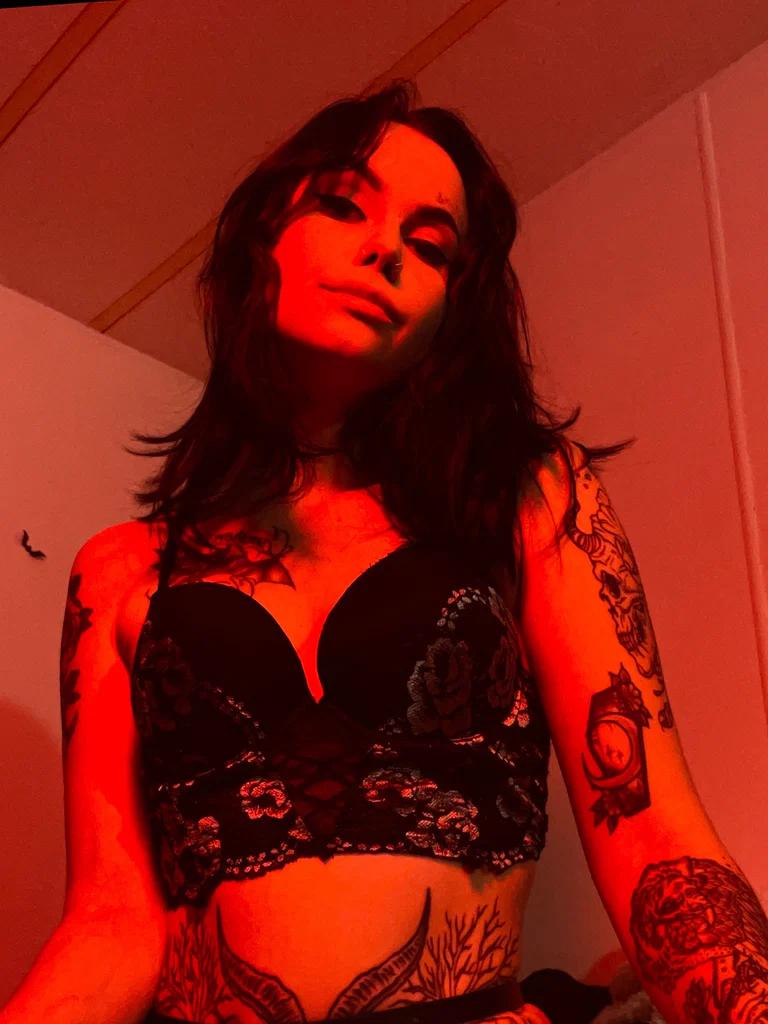 𝕭𝖗𝖎 🖤's avatar