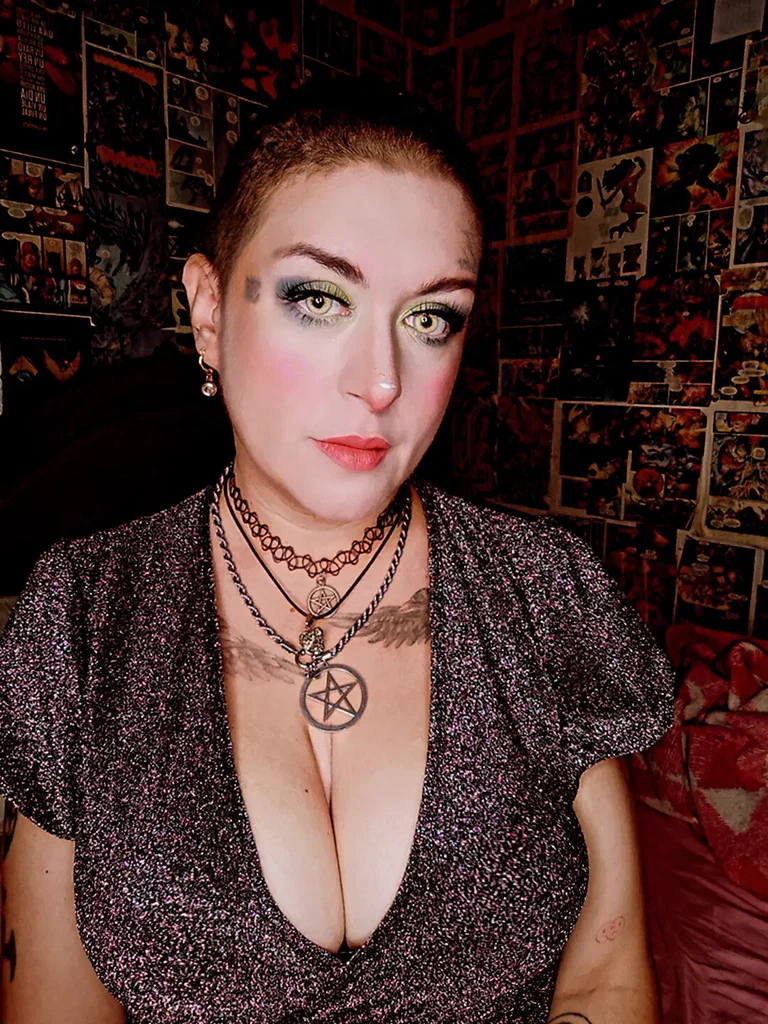 Marishka Lavey😻's avatar