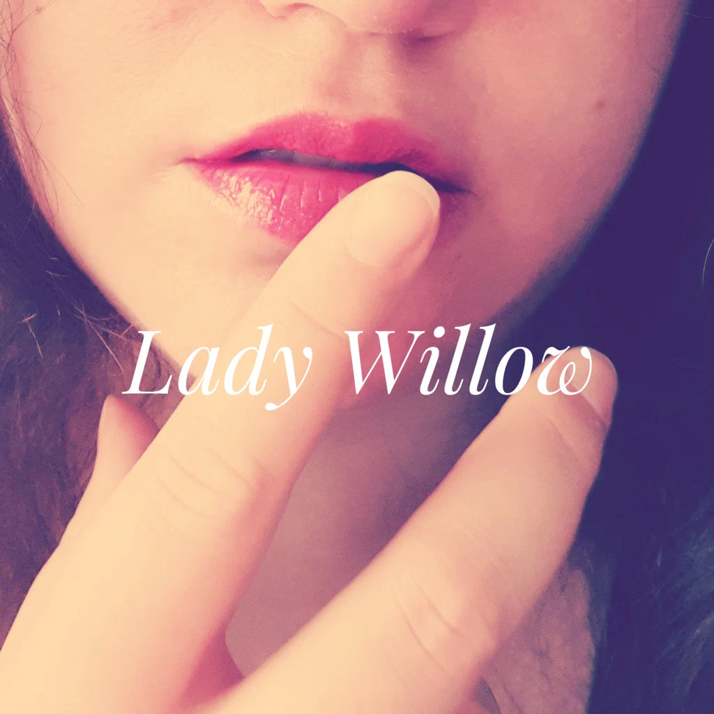 Lady Willow 💎's avatar