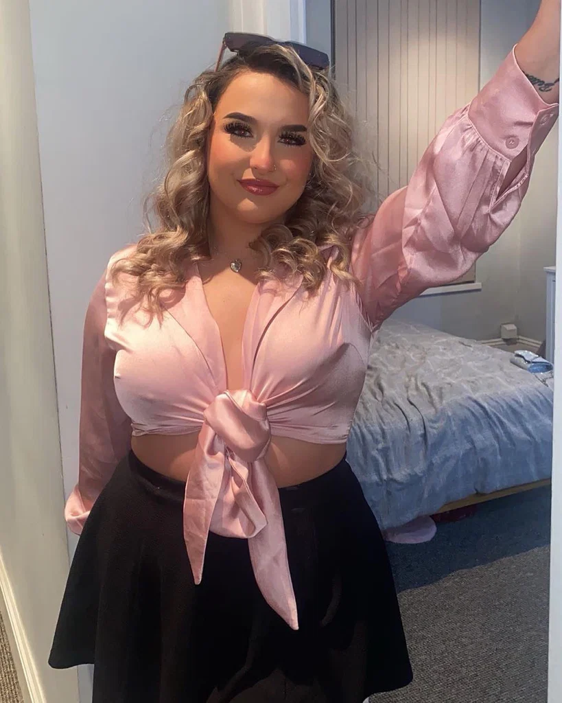 Aleks Mae's avatar