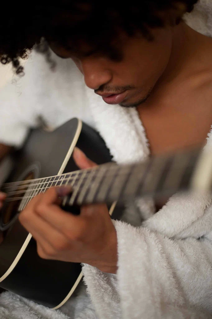 NakedGuitarist's avatar