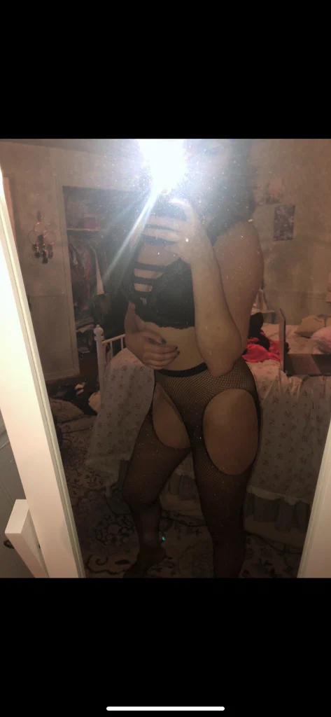 Chloe Belle