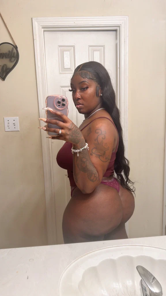 💦Chocolate Goddess💕's avatar