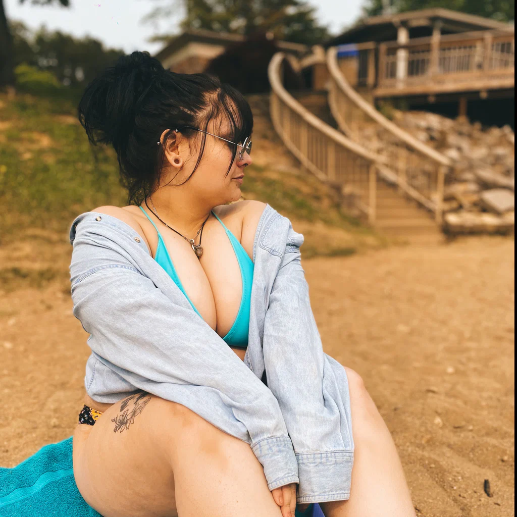 Leanne✨🌚's avatar
