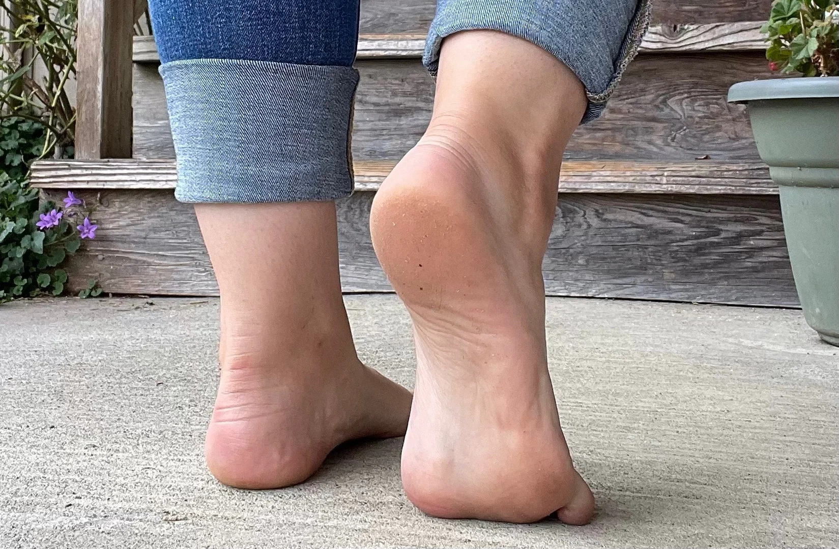 Little Feet Queen profile banner