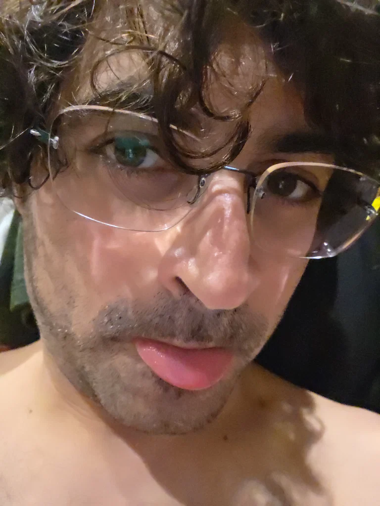 Dom69's avatar