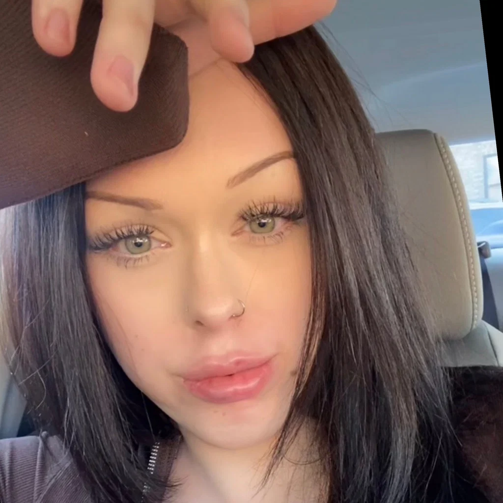 caylie 🤍's avatar