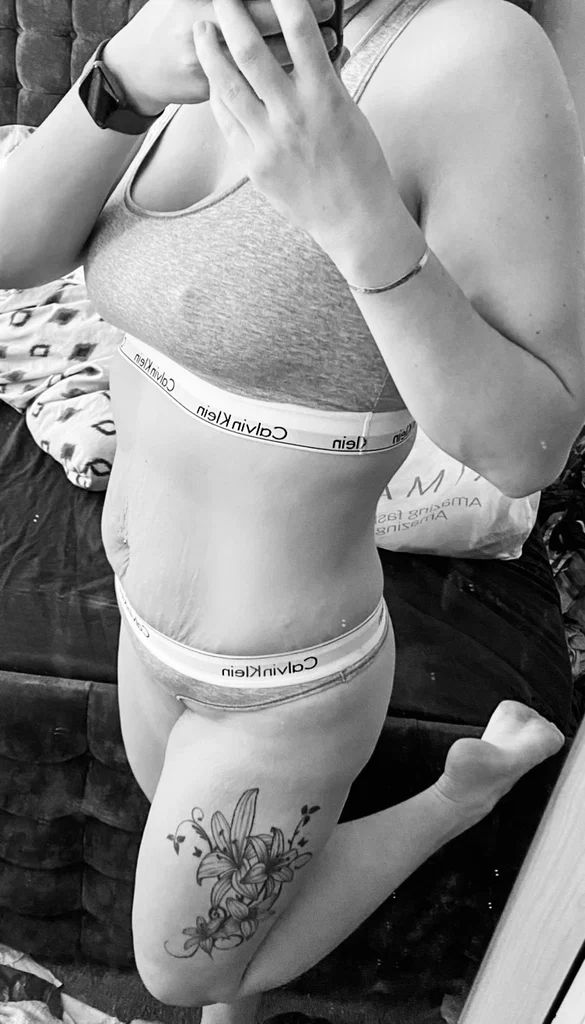 Amber Elise's avatar