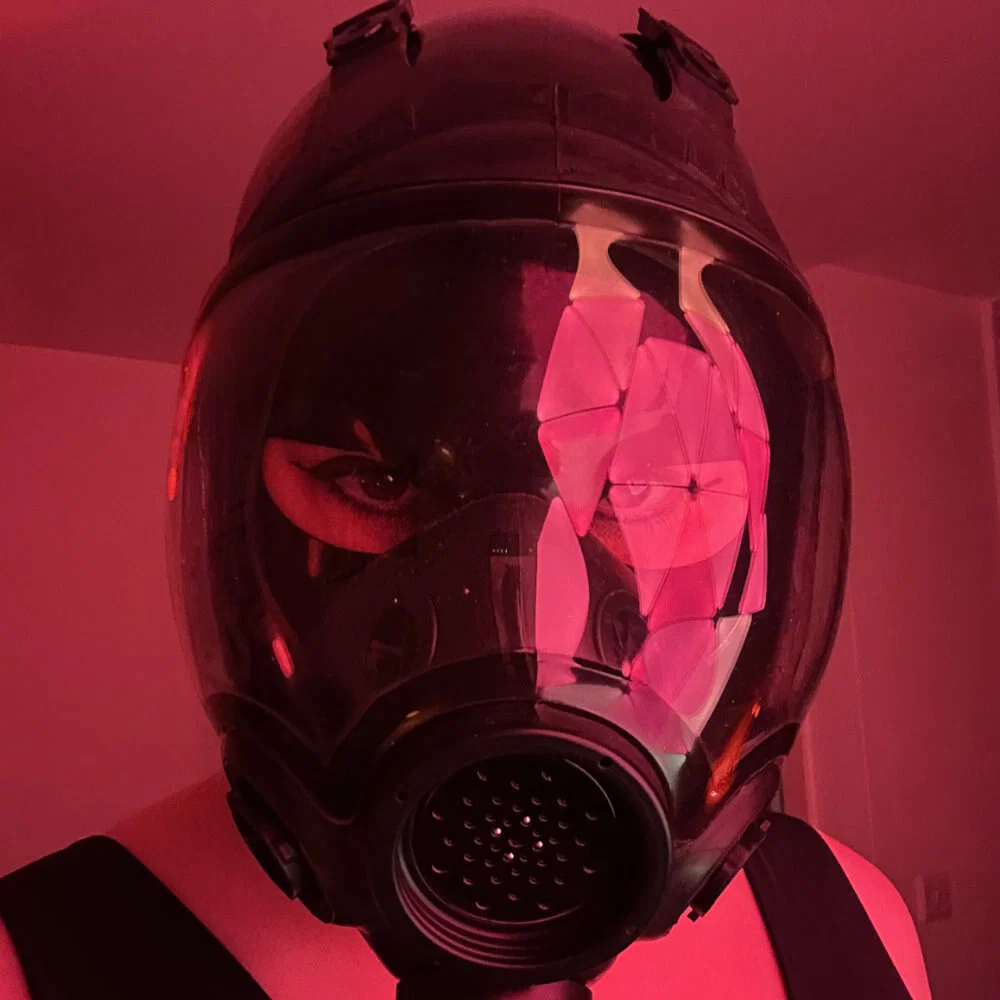 Rina Volpina's avatar