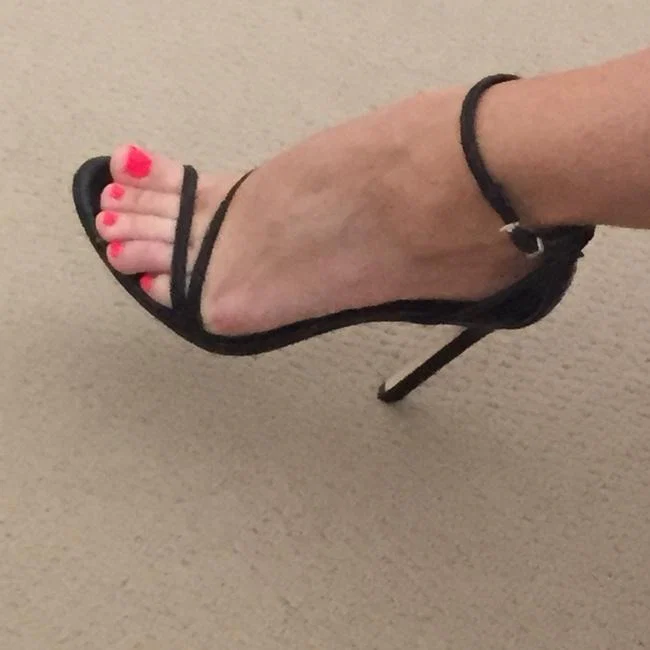 Barefoot bunny's avatar