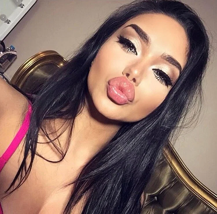Amber Garcia profile banner