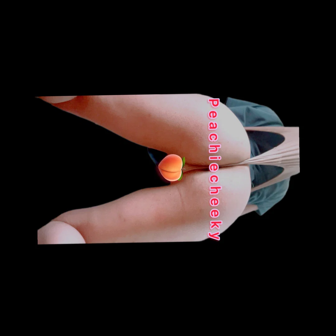 Peachie Cheeky profile banner