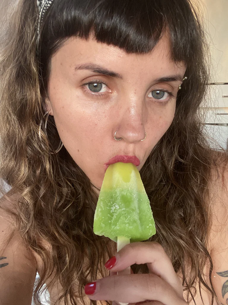 Estimada Vecina's avatar
