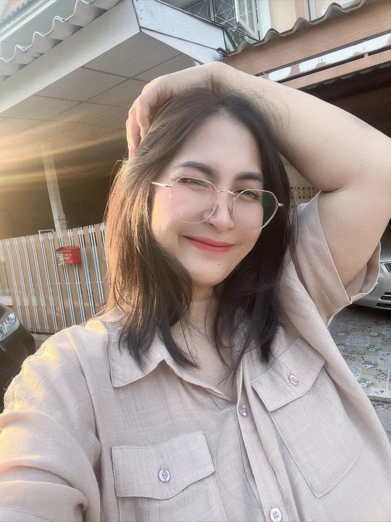 Kkhunyam Thai chubby girl