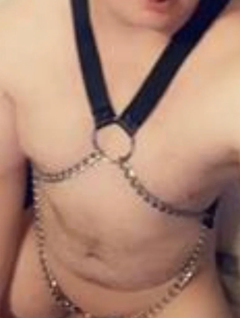 Naughty.bi.boy