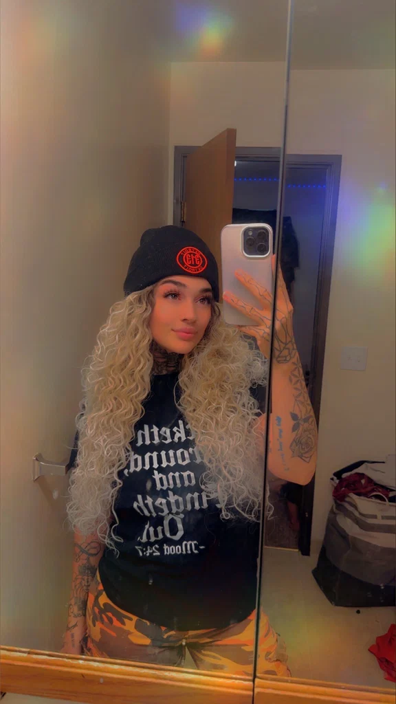 Sylvia marie's avatar