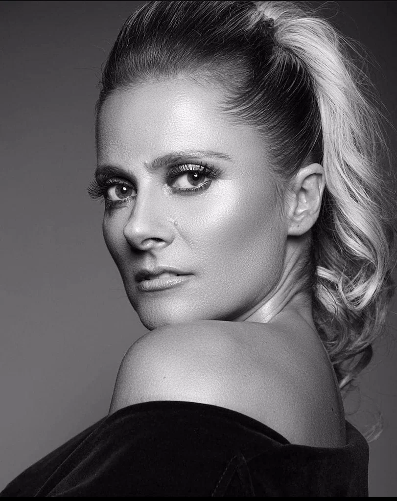 Laure Courtellemont Exclusive's avatar