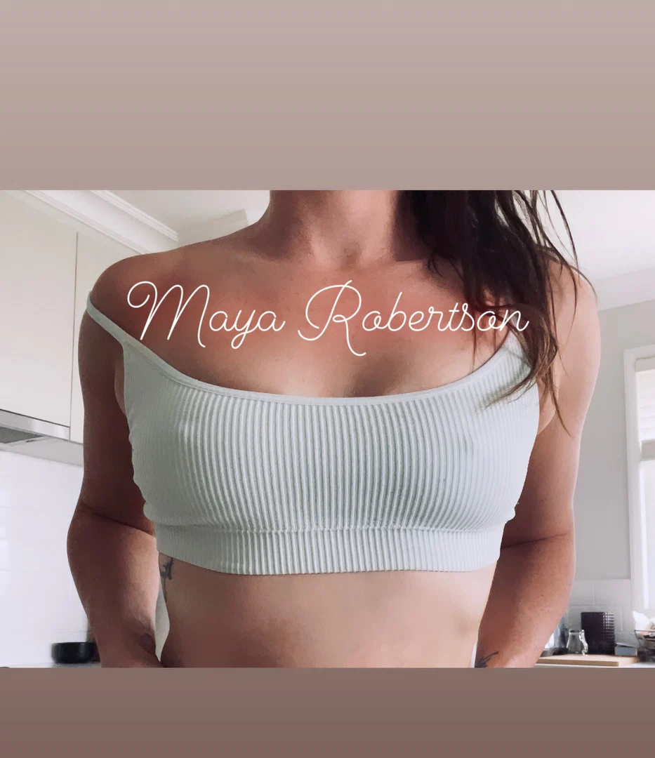 Maya Robertson profile banner