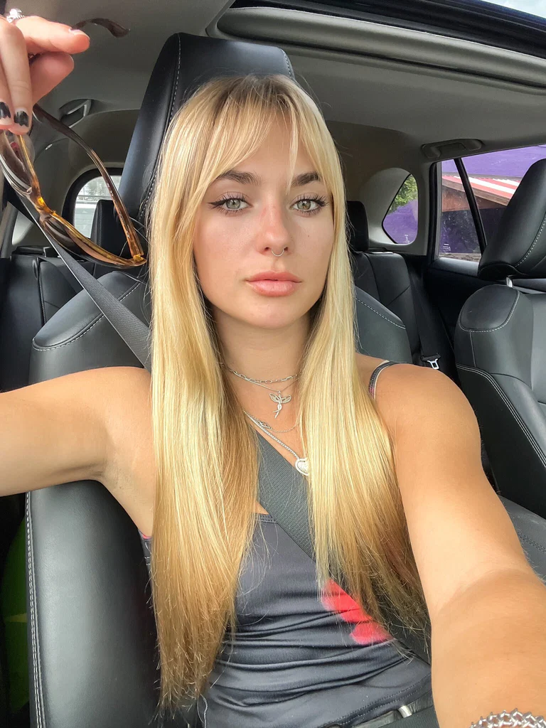 Dani Fae's avatar