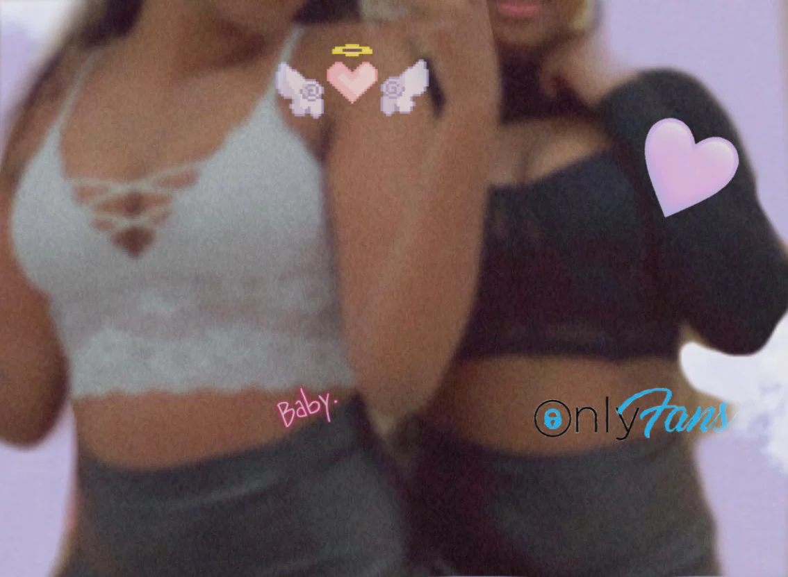 Rosa🍼🌹 profile banner