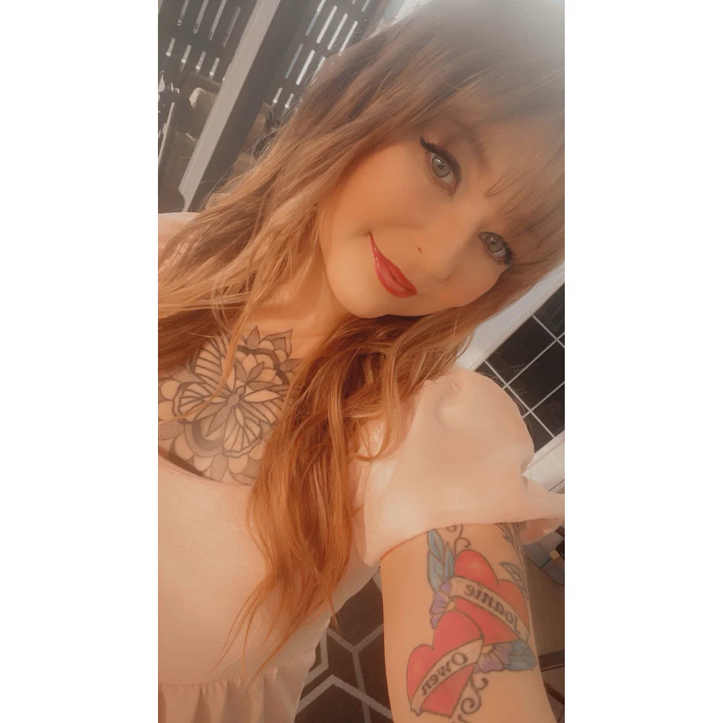 Astoria Gray's avatar
