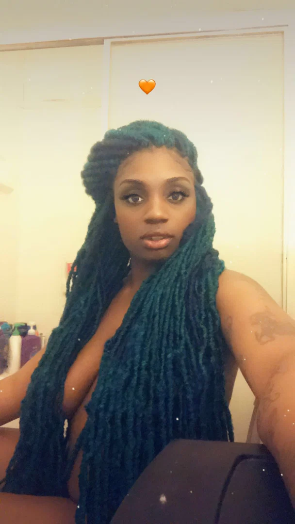 Prettii Pussiii profile banner