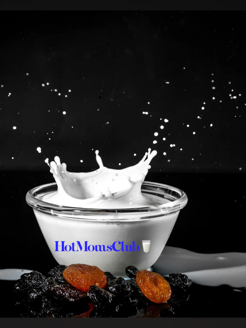 HotMomsClub profile banner