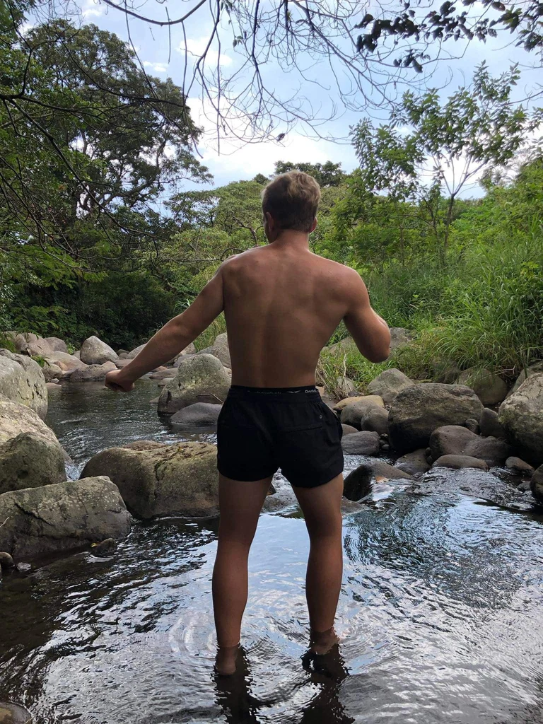Steele Harts's avatar