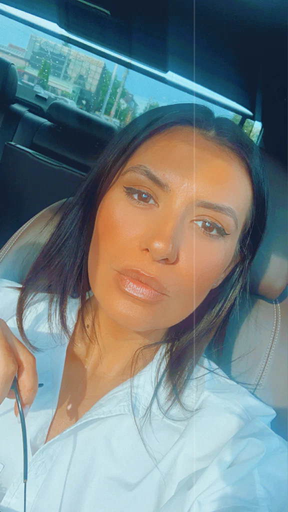 Julia💞's avatar