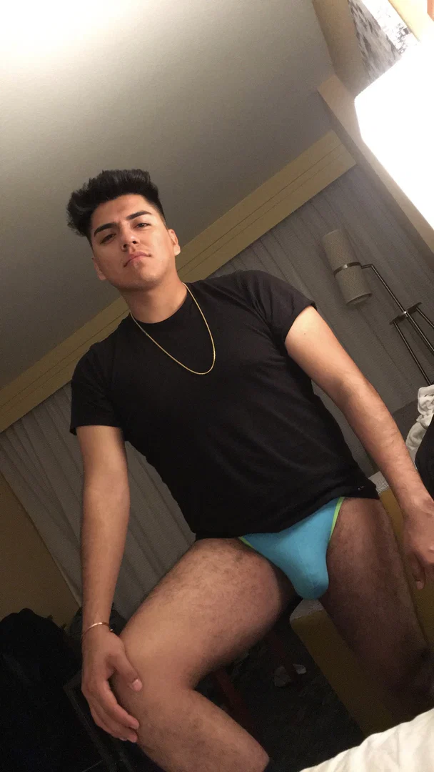 Lui Zalez profile banner