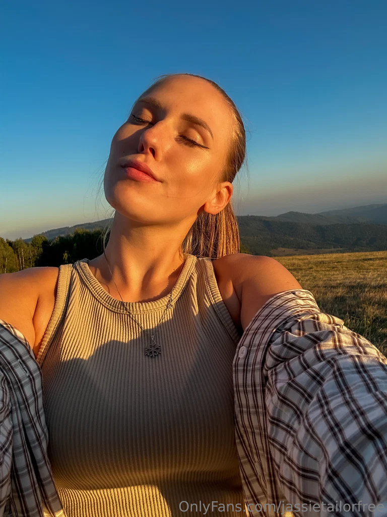 Blonde Pussy Jassie 😈's avatar