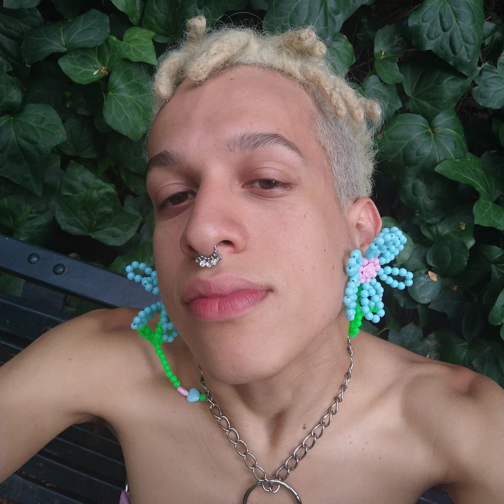 RARE's avatar
